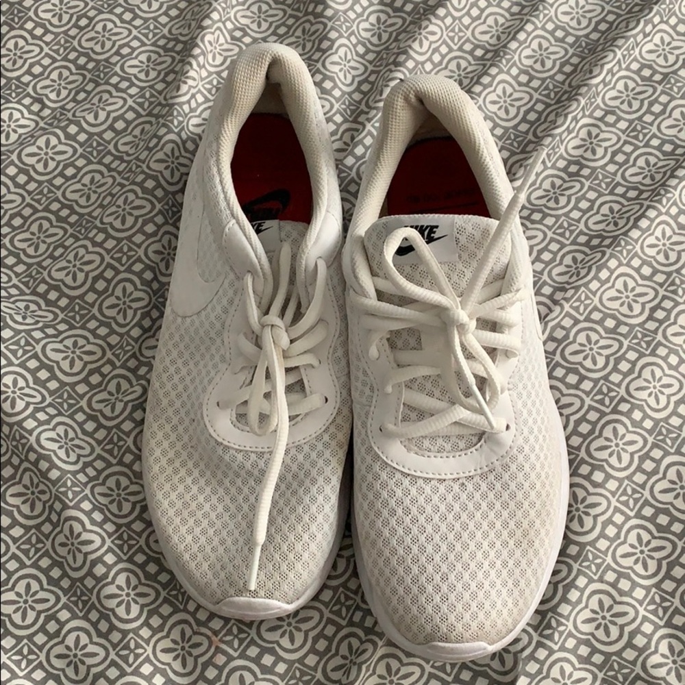 White Nike’s